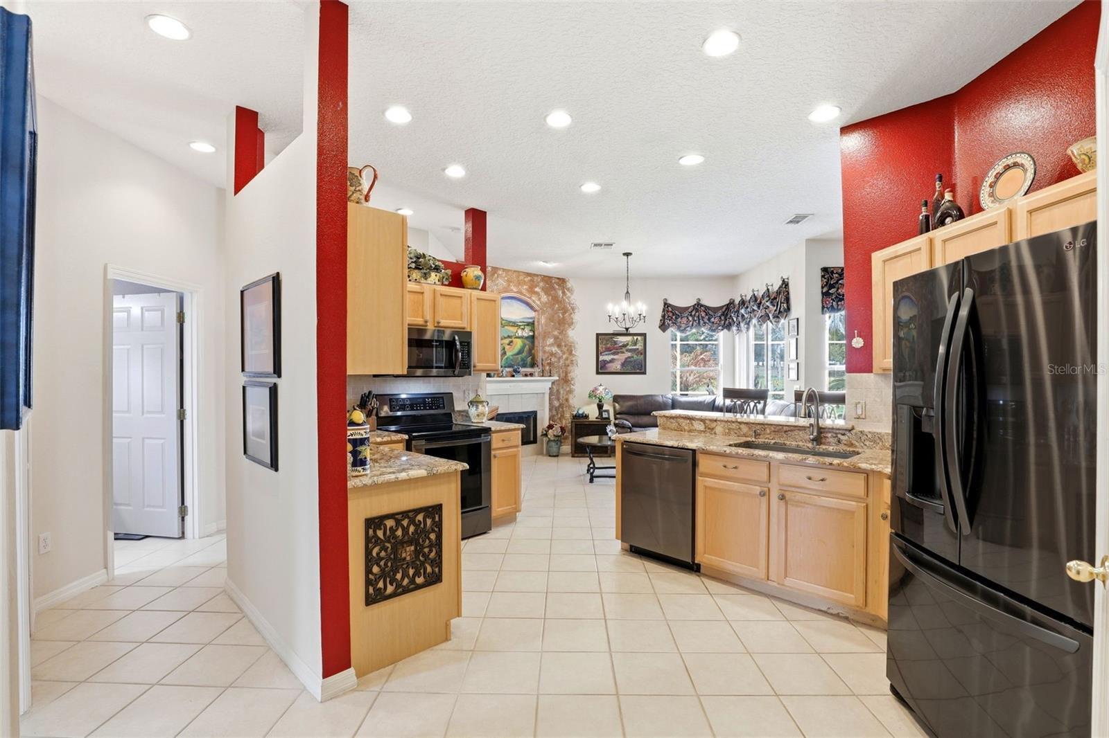 Image 16 of 51 For 829 Pickfair Terrace