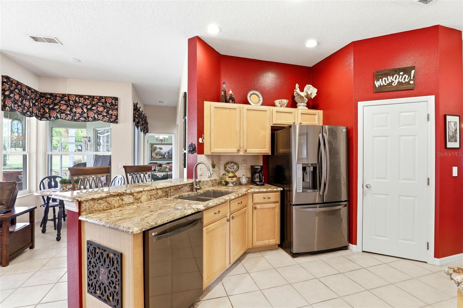 Image 17 of 51 For 829 Pickfair Terrace