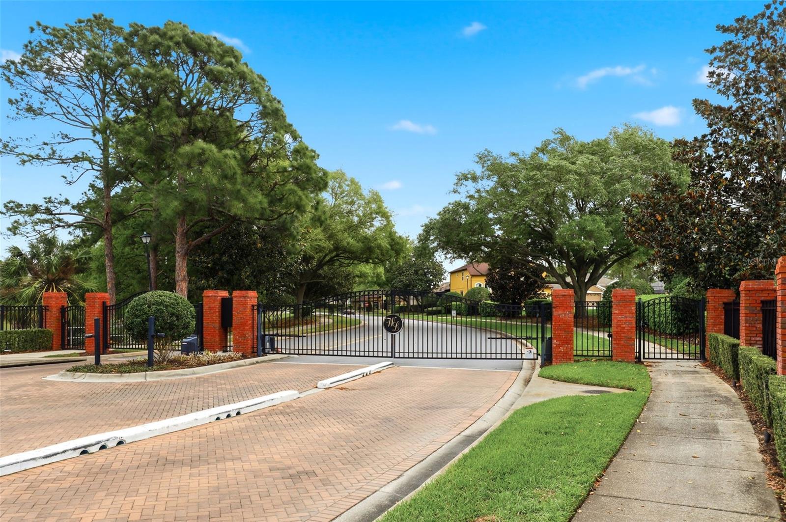 Image 40 of 51 For 829 Pickfair Terrace