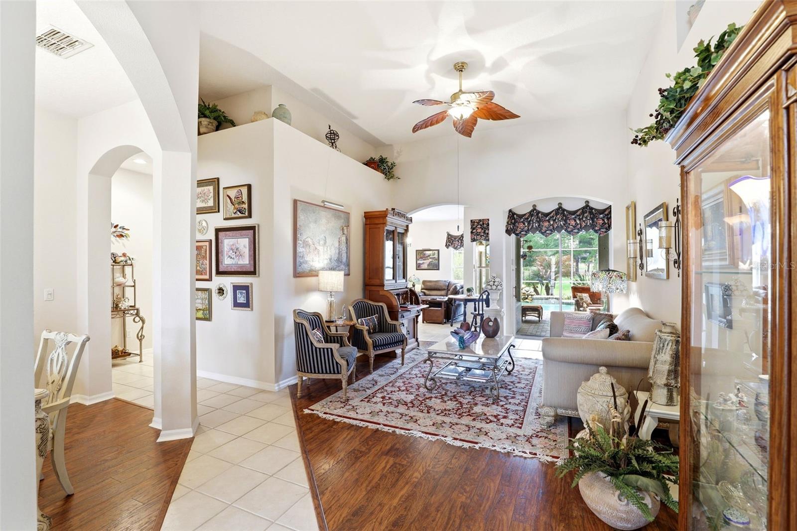 Image 5 of 51 For 829 Pickfair Terrace