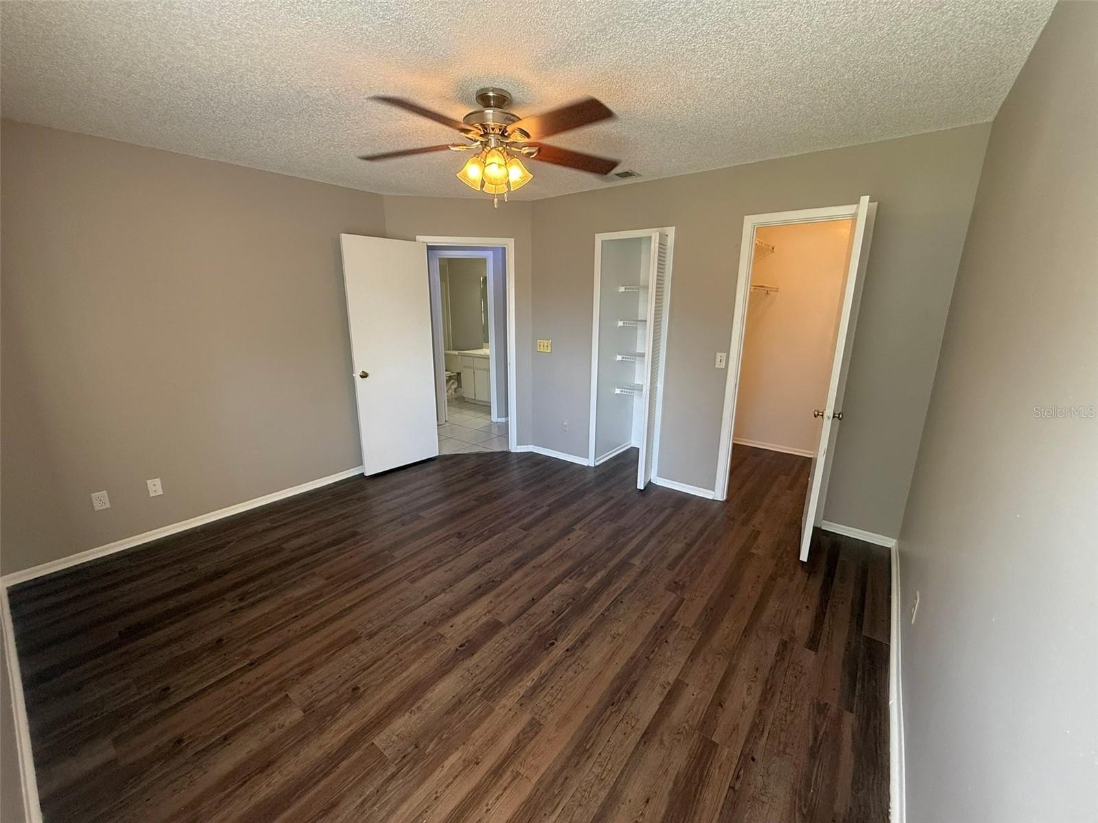 Image 15 of 17 For 2453 Illiana Street