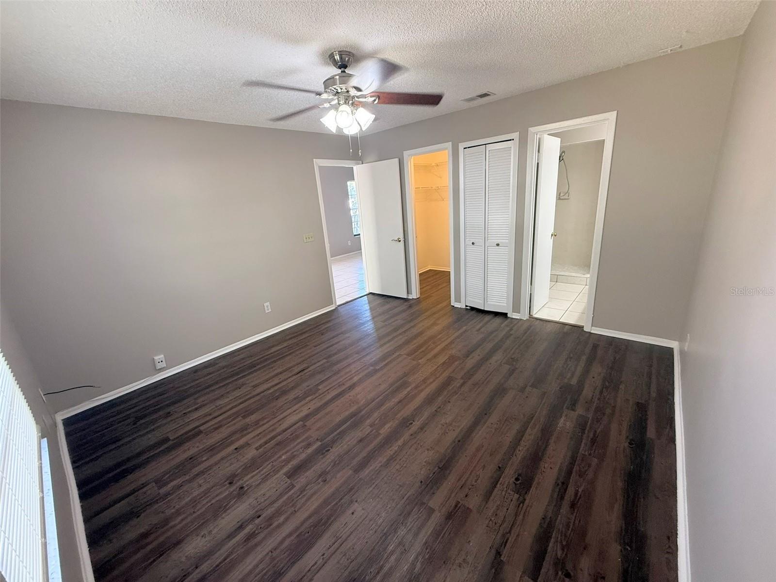 Image 9 of 17 For 2453 Illiana Street