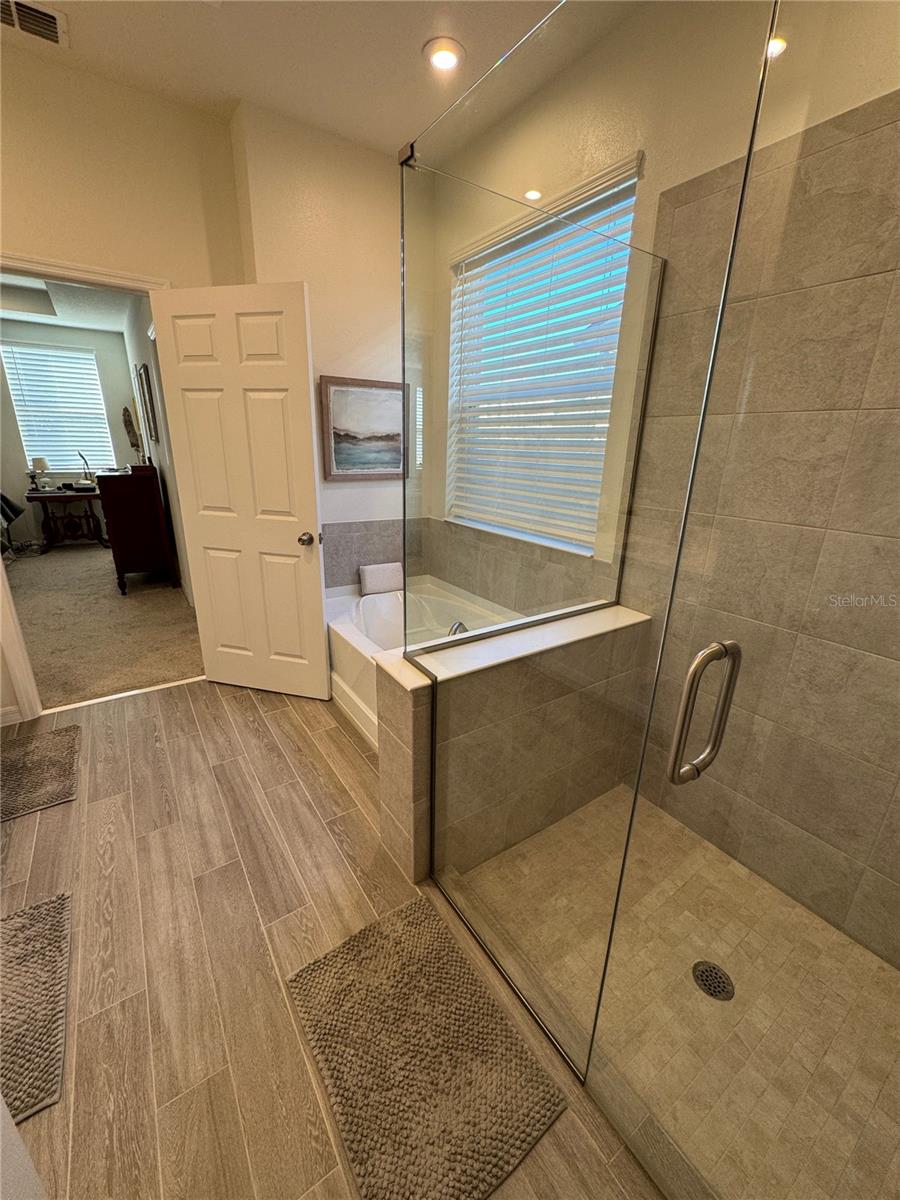 Image 21 of 33 For 9068 Exploration Avenue