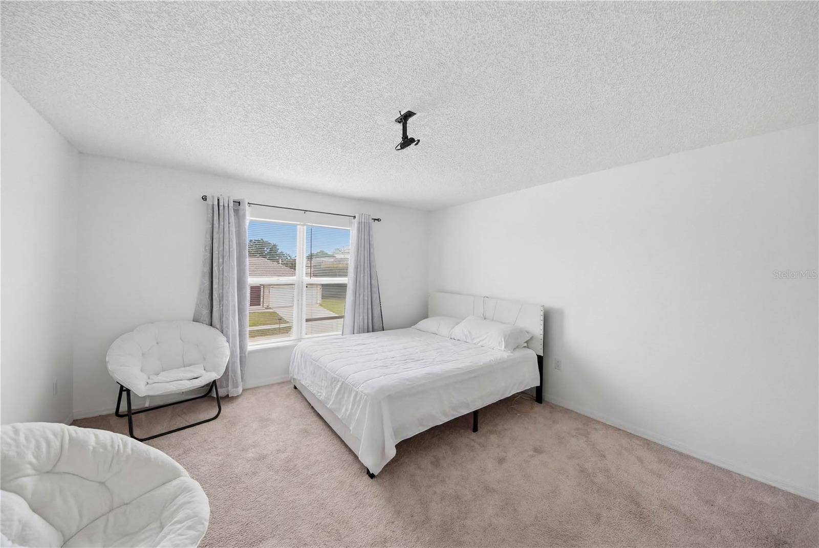 Image 15 of 29 For 1912 Maury Road