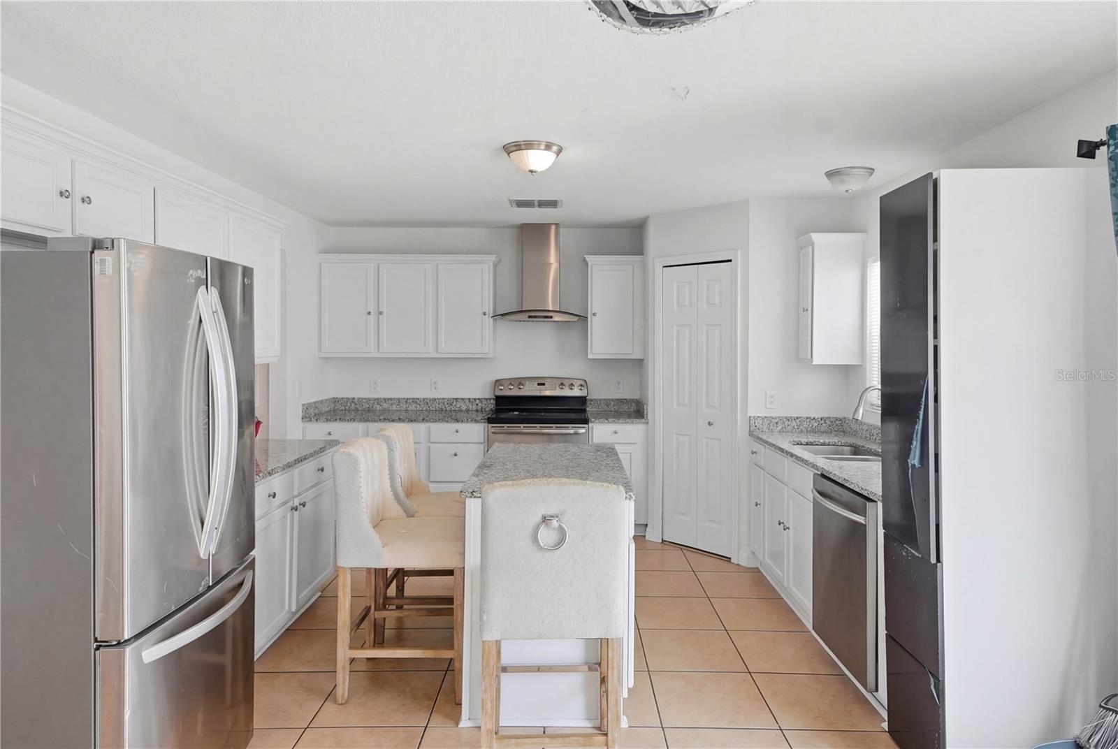 Image 7 of 29 For 1912 Maury Road