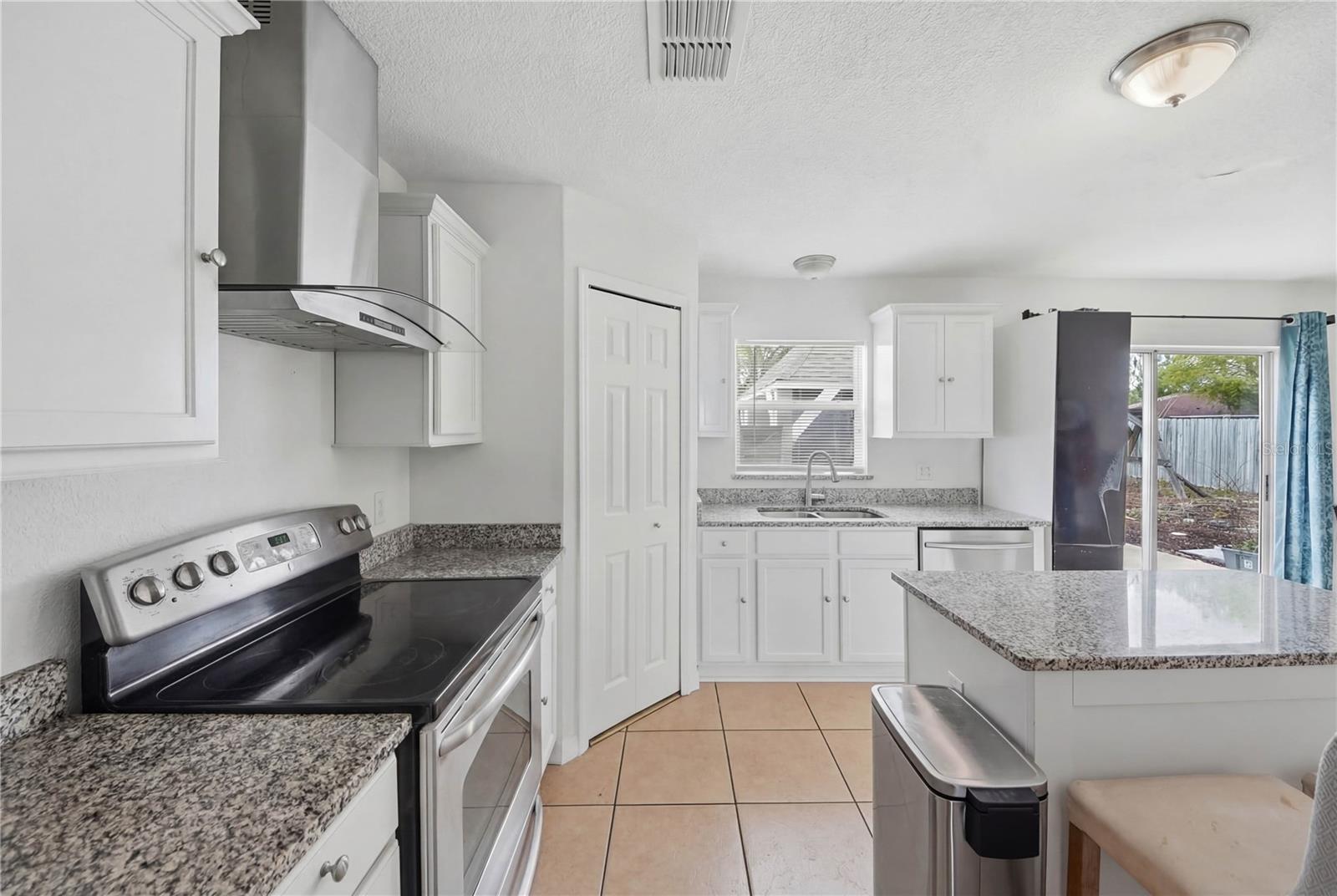 Image 8 of 29 For 1912 Maury Road