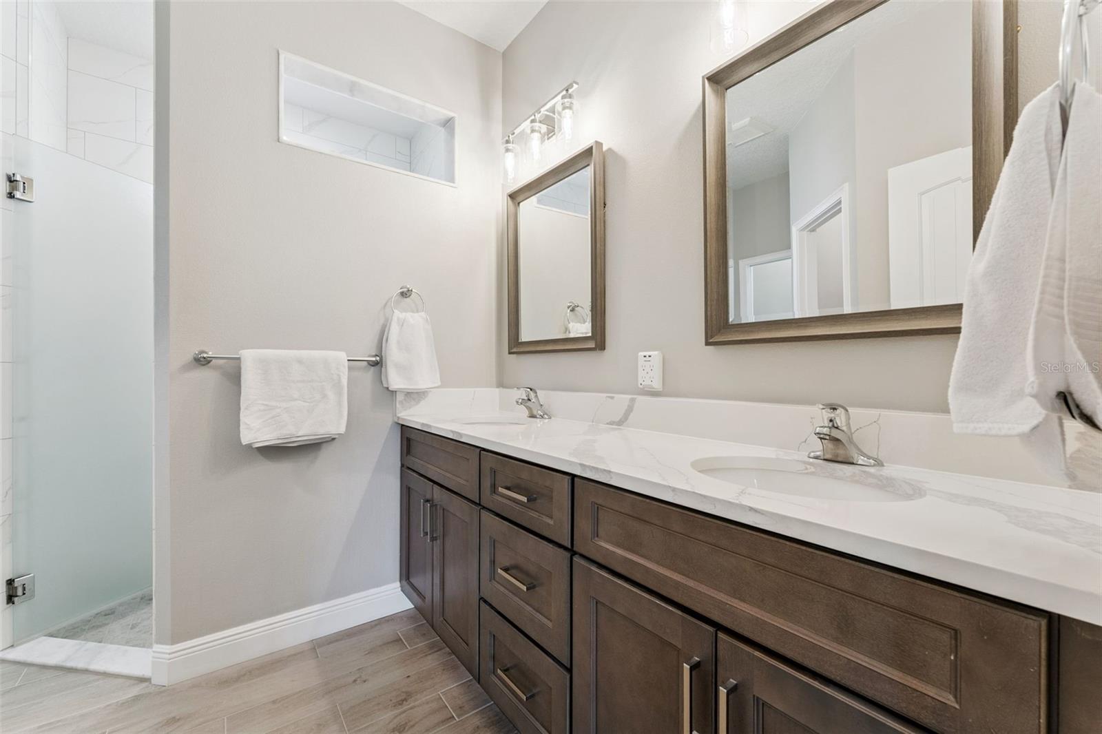 Image 17 of 36 For 2221 Tropic Street