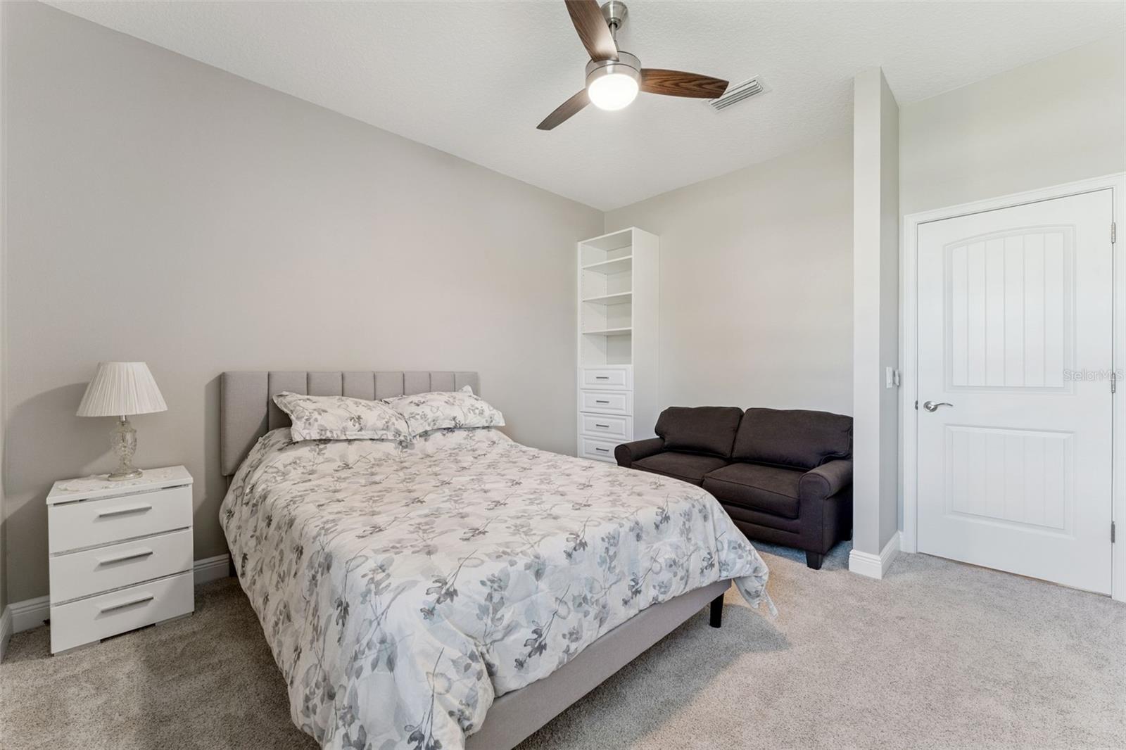 Image 18 of 36 For 2221 Tropic Street