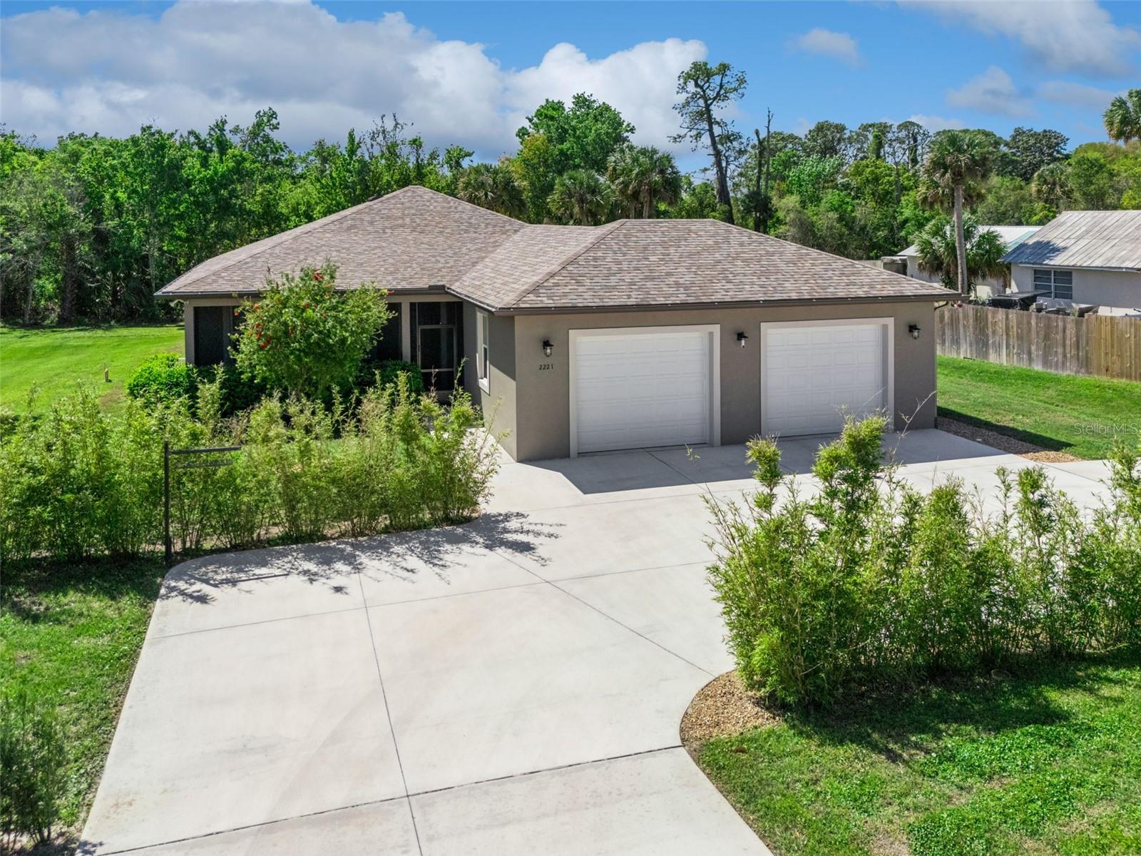 Image 2 of 36 For 2221 Tropic Street