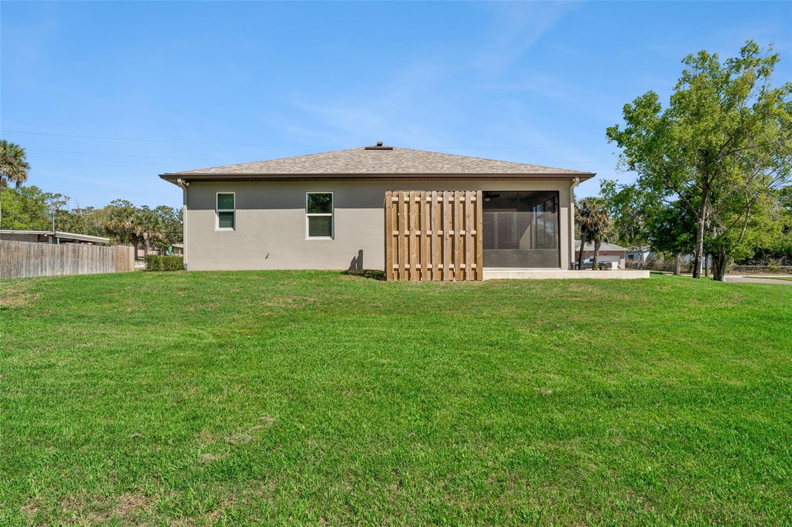 Image 30 of 36 For 2221 Tropic Street