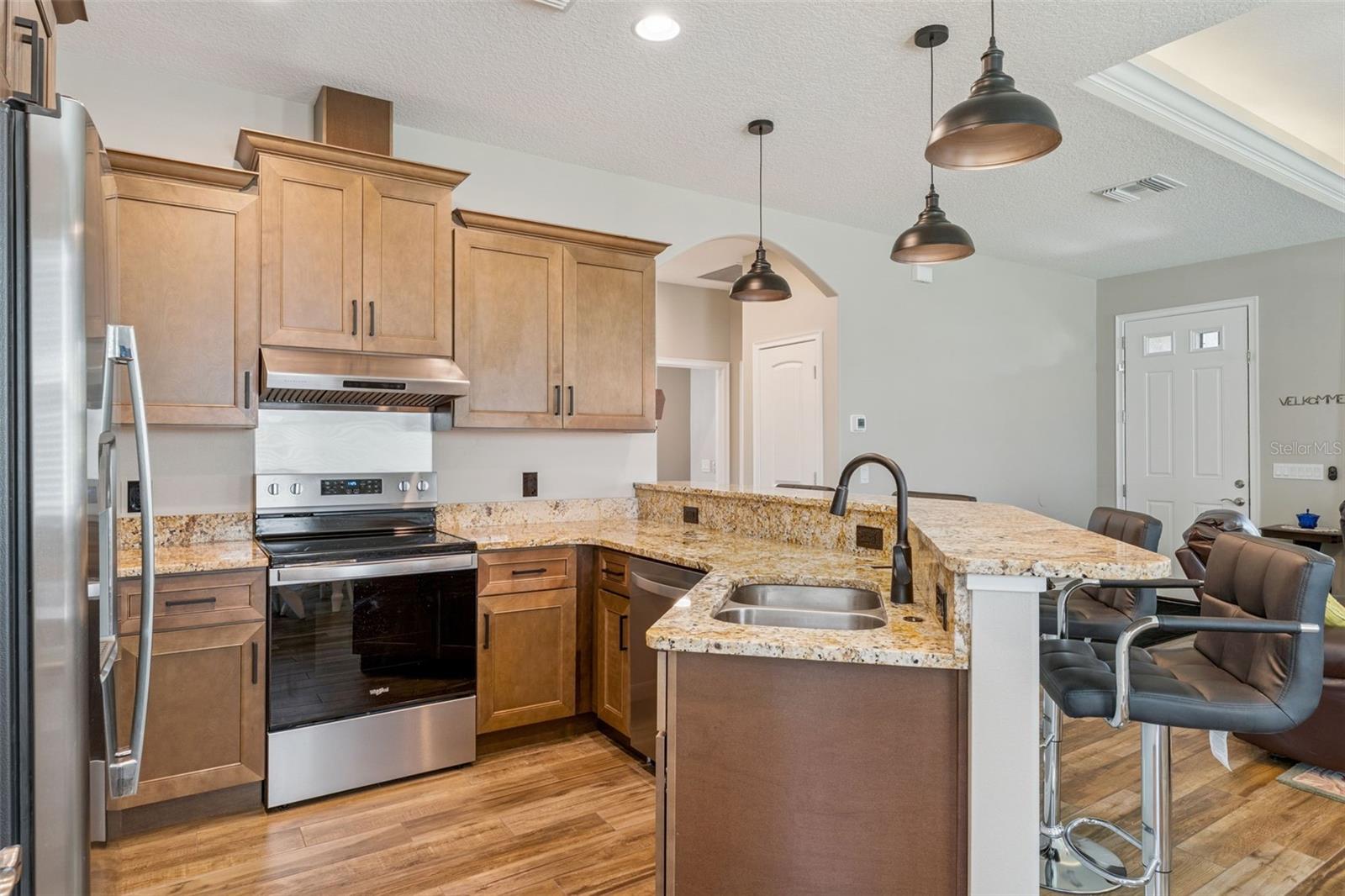 Image 6 of 36 For 2221 Tropic Street