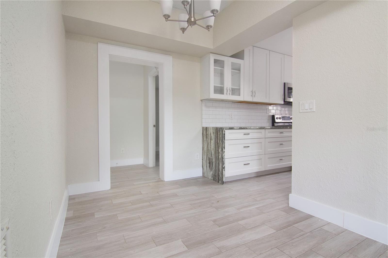 Image 7 of 20 For 1936 Essex Place