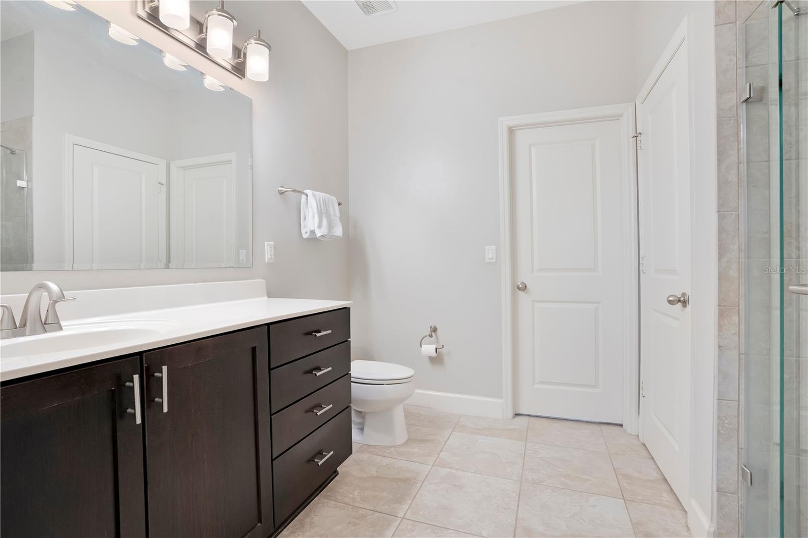 Image 34 of 56 For 11537 Chateaubriand Avenue