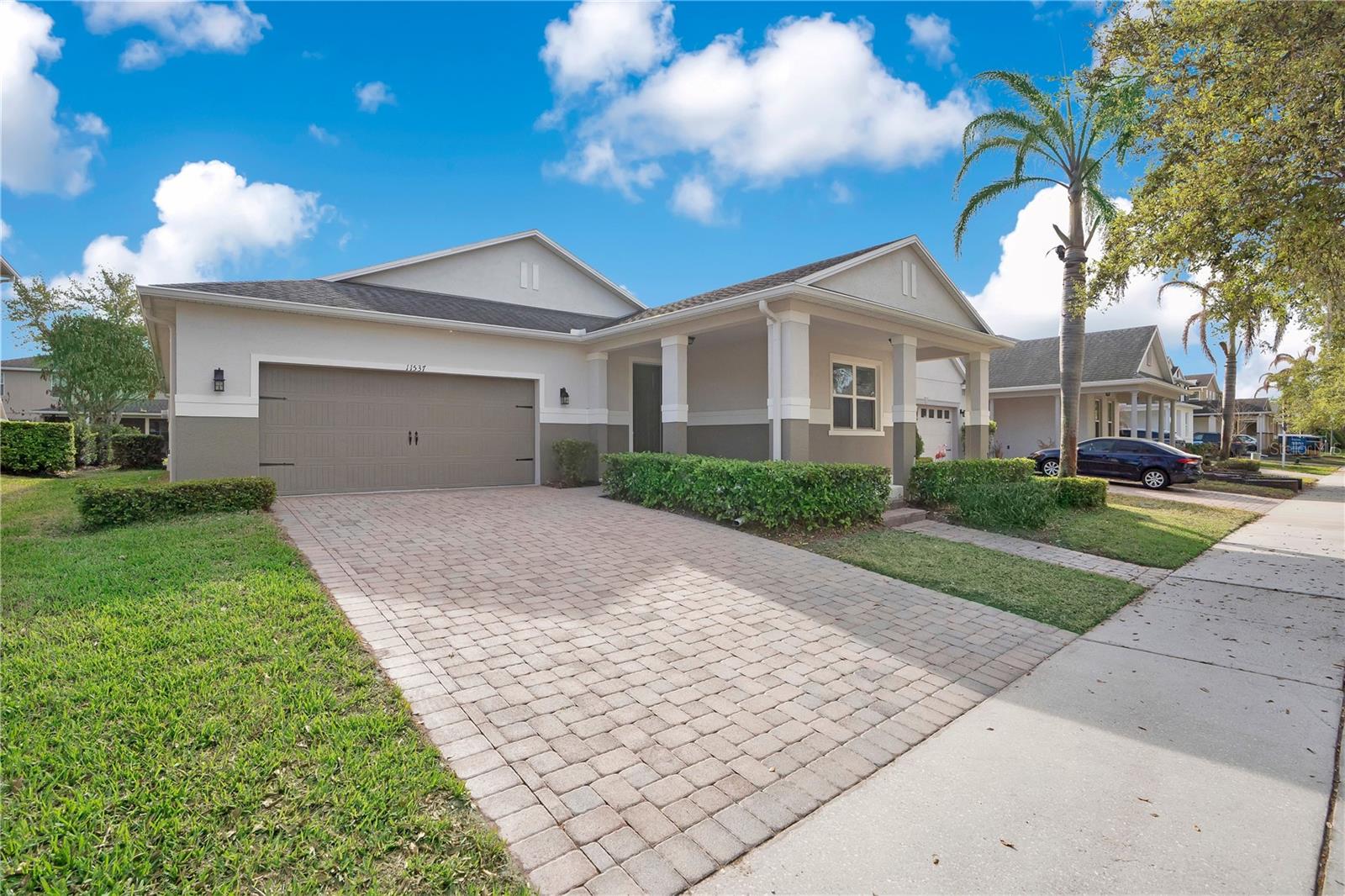 Image 5 of 56 For 11537 Chateaubriand Avenue