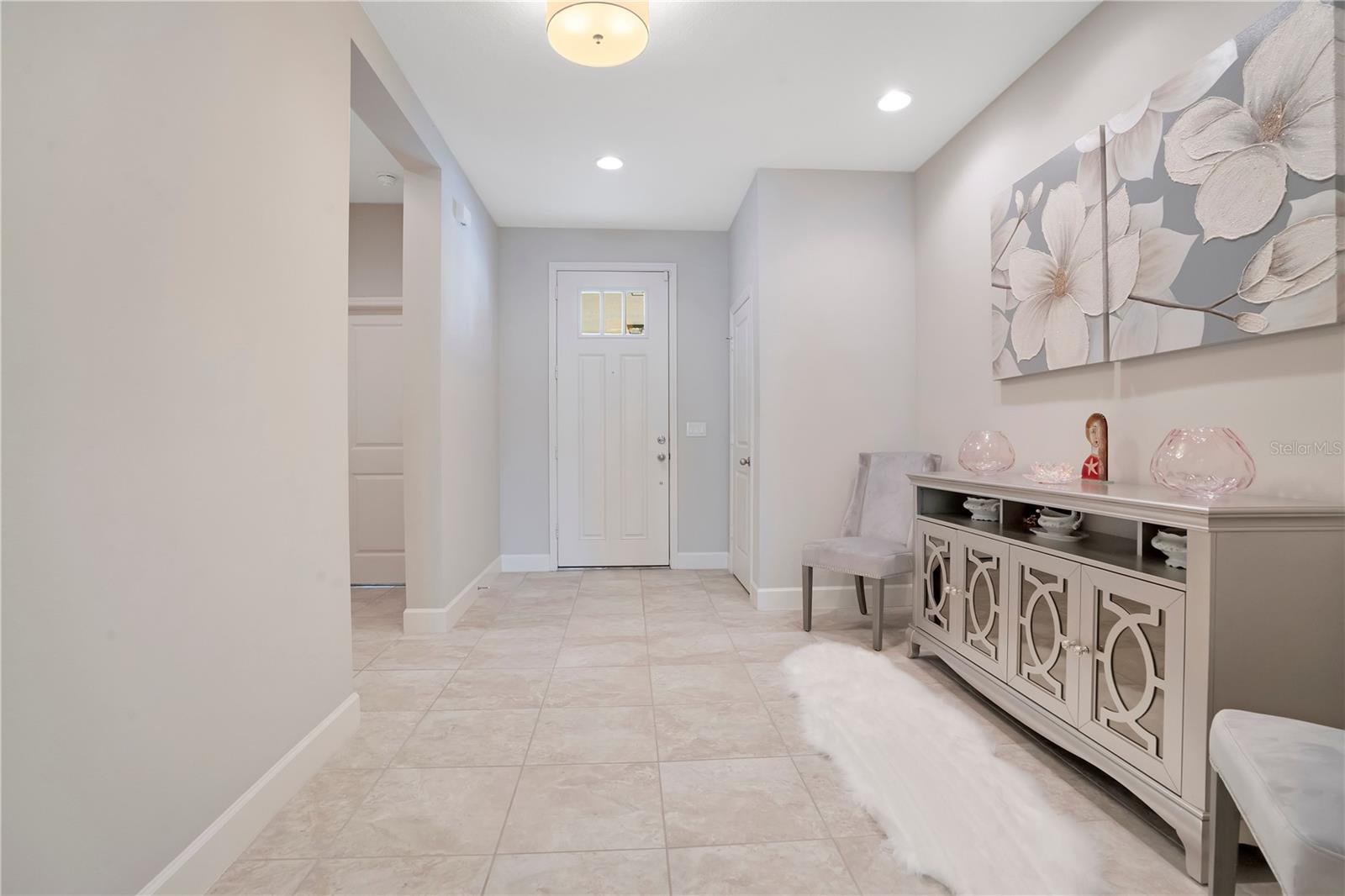 Image 7 of 56 For 11537 Chateaubriand Avenue