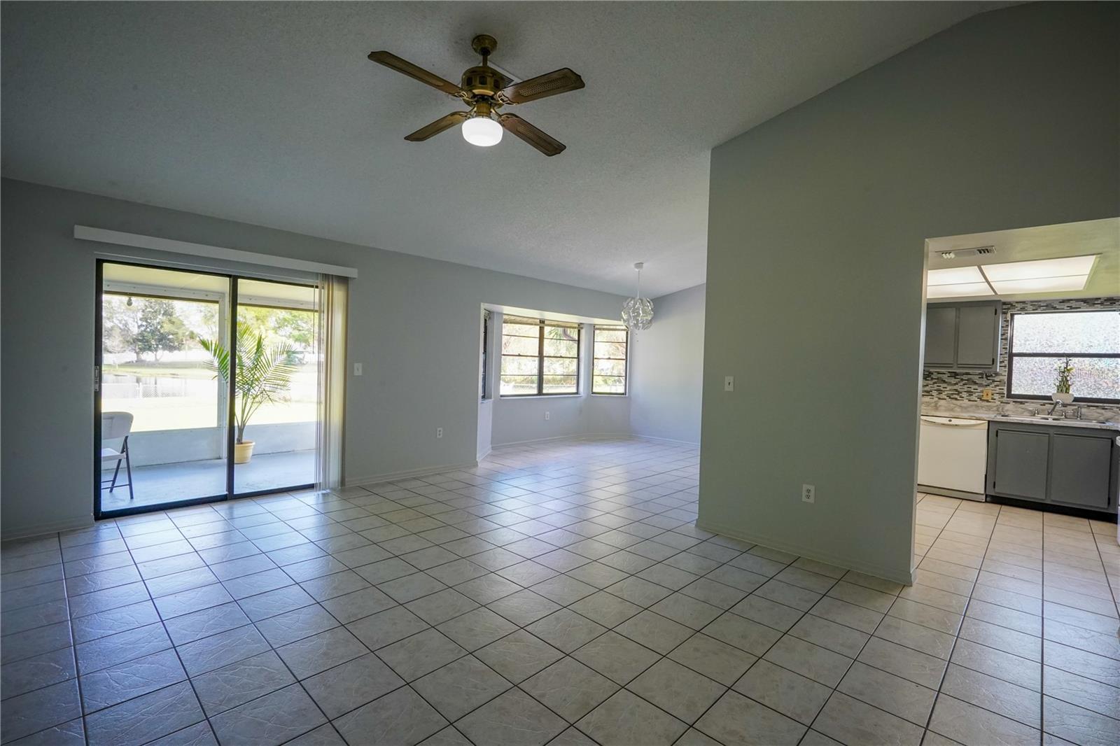 Image 6 of 36 For 3240 Pineridge Circle