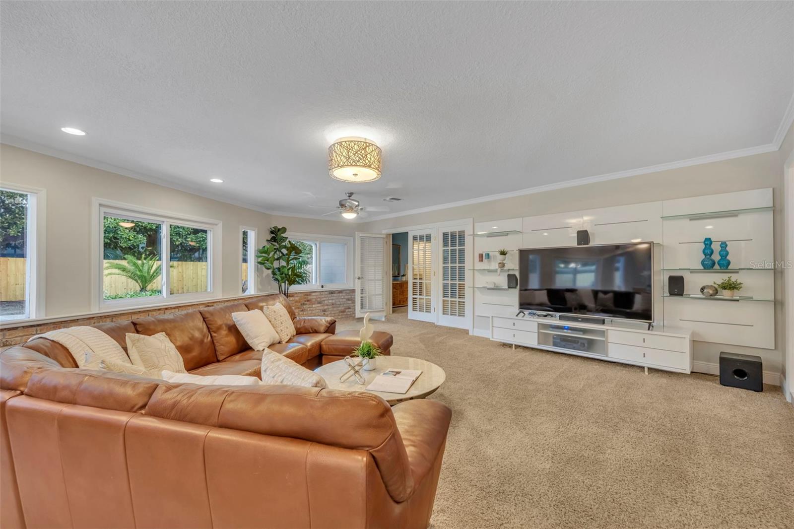 Image 20 of 44 For 1180 Banbury Trail