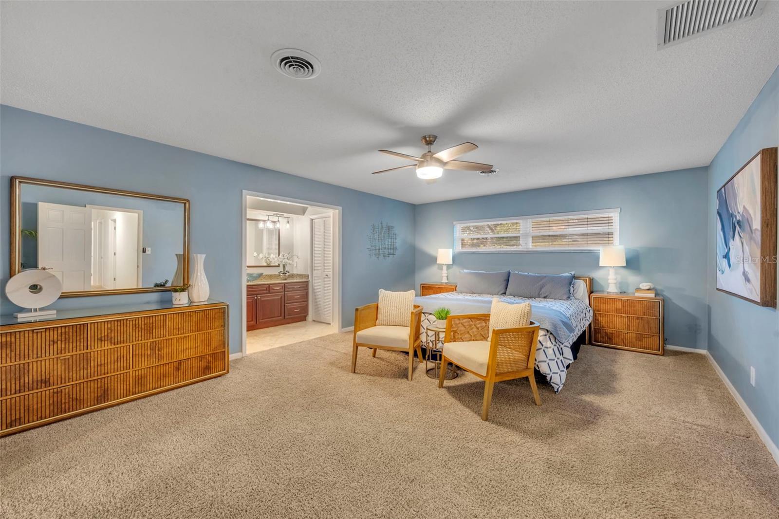 Image 26 of 44 For 1180 Banbury Trail