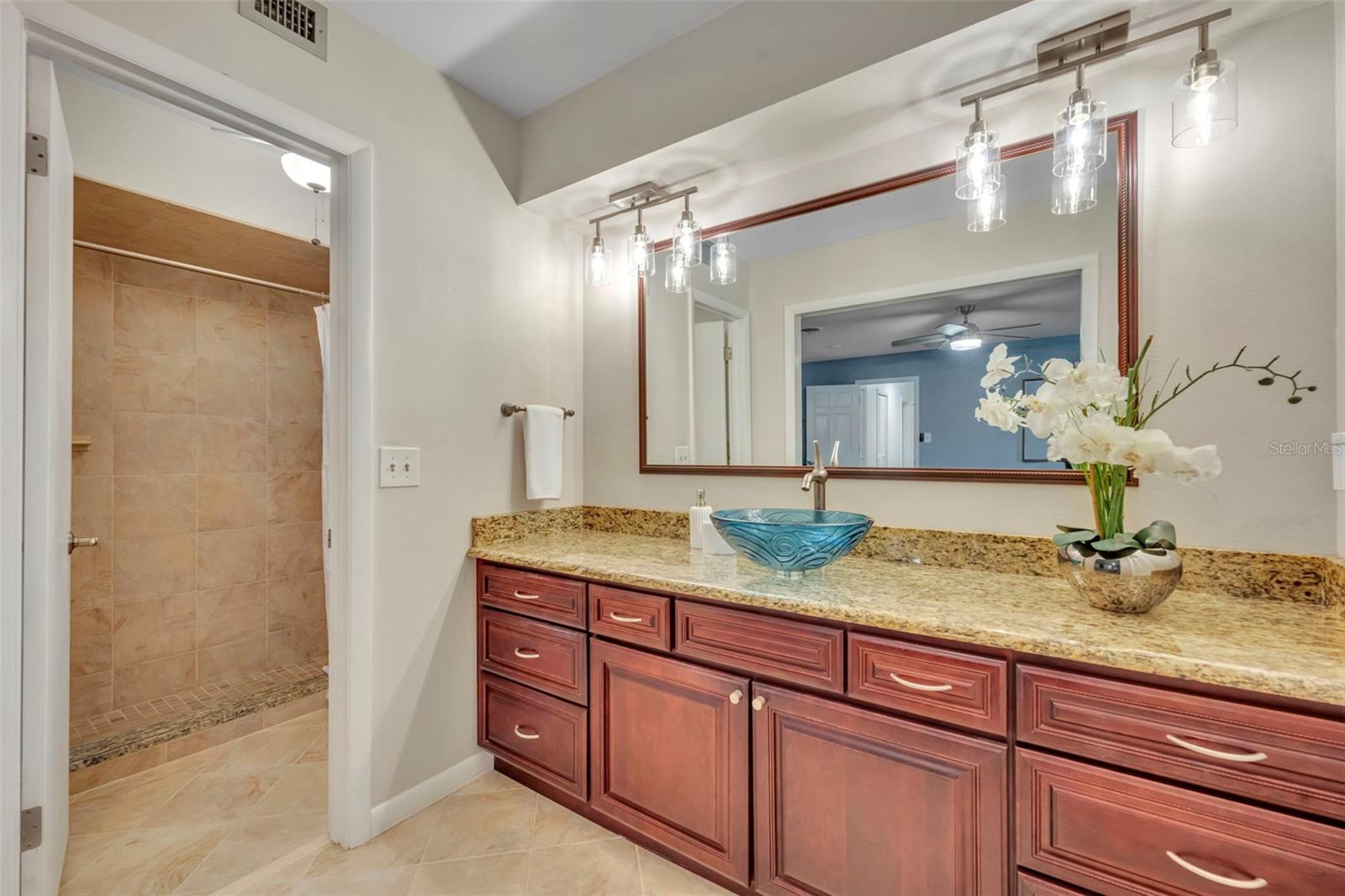 Image 29 of 44 For 1180 Banbury Trail