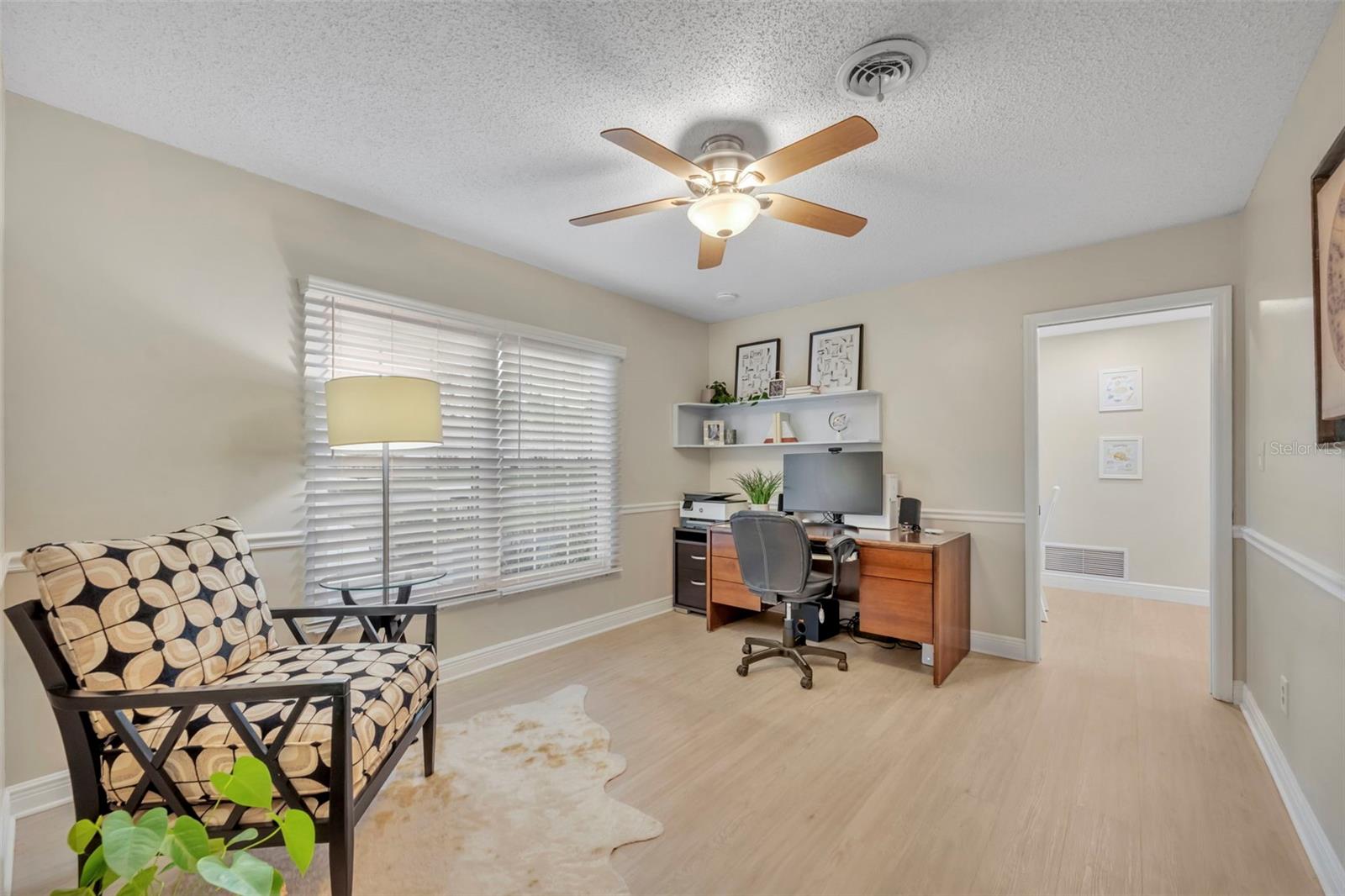 Image 8 of 44 For 1180 Banbury Trail