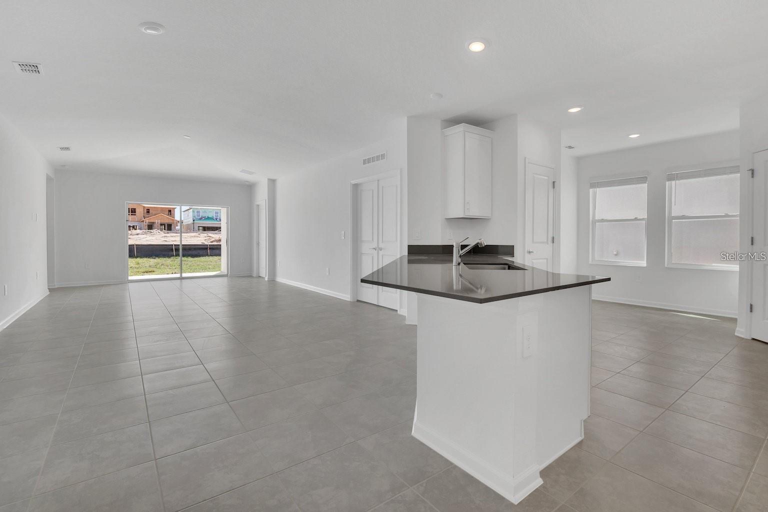 Image 23 of 24 For 2649 Armstrong Avenue A