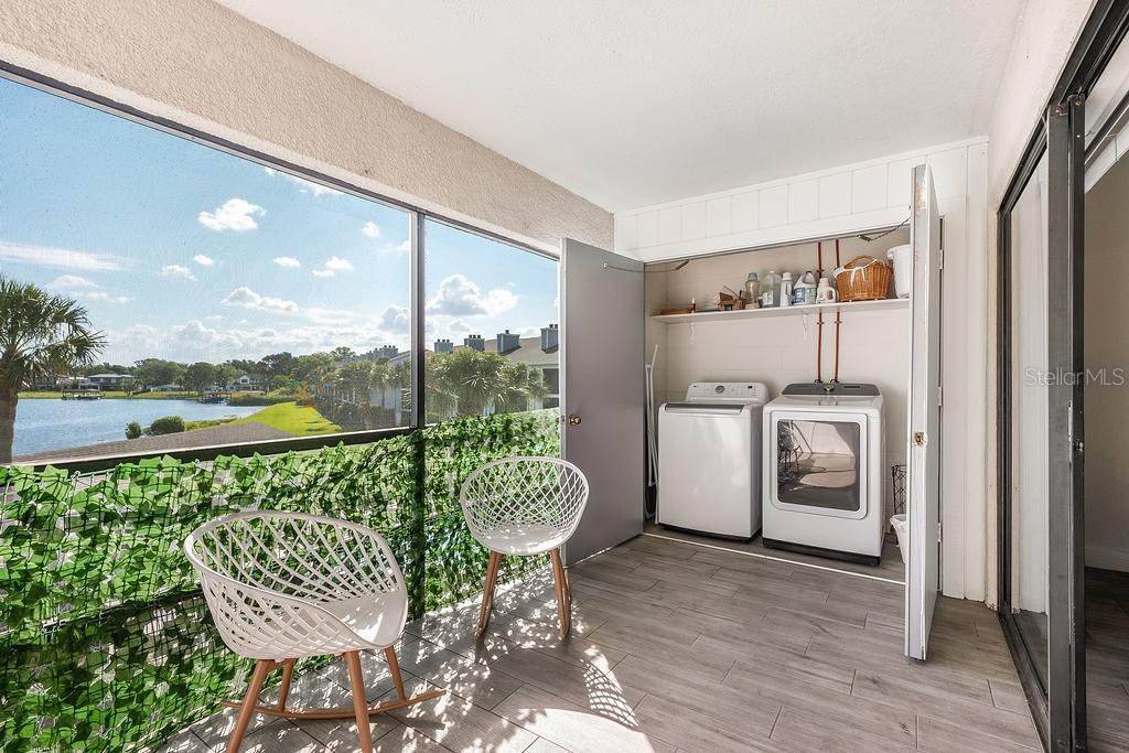 Image 15 of 30 For 4117 Fairview Vista Point 305