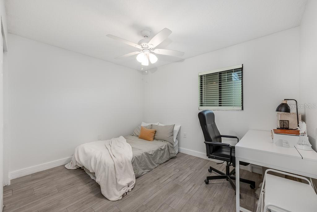 Image 16 of 30 For 4117 Fairview Vista Point 305