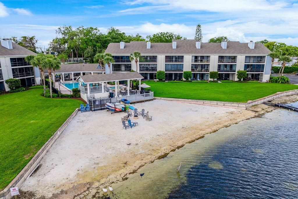 Image 24 of 30 For 4117 Fairview Vista Point 305