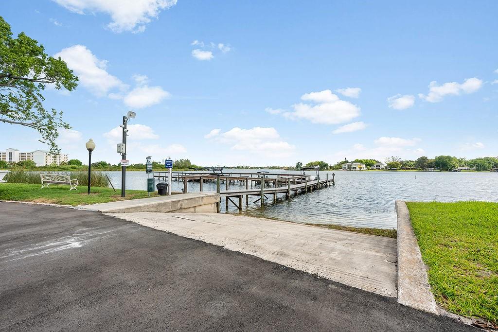 Image 29 of 30 For 4117 Fairview Vista Point 305