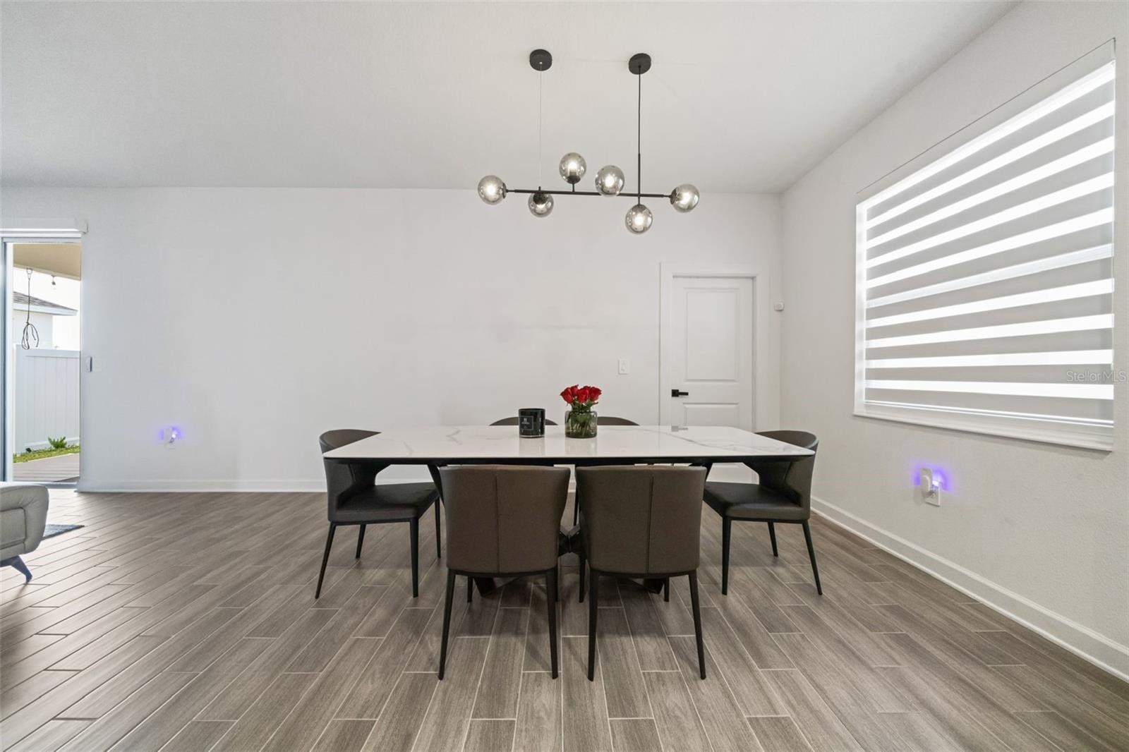 Image 15 of 36 For 3063 Addison Boulevard