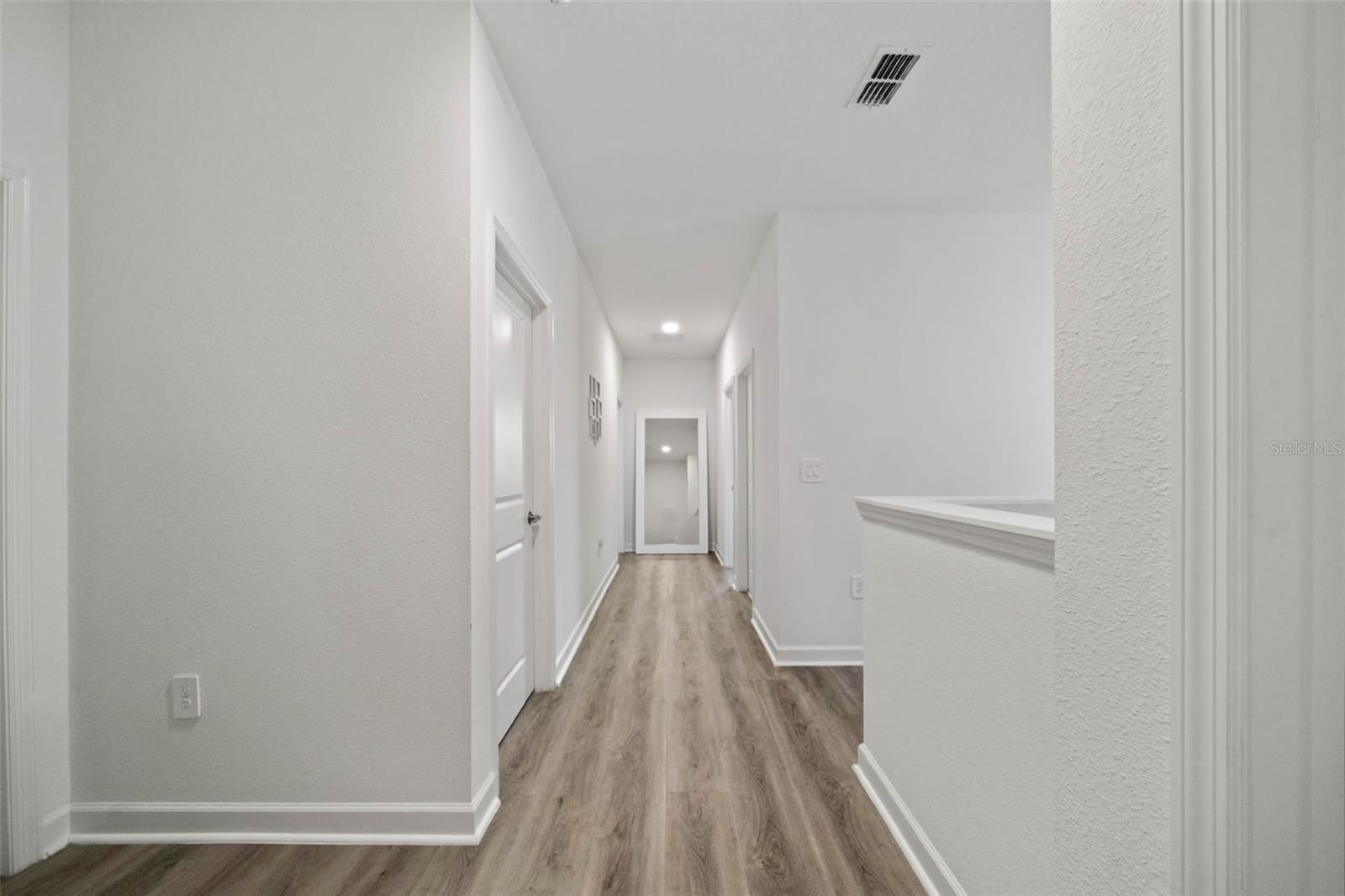 Image 6 of 36 For 3063 Addison Boulevard