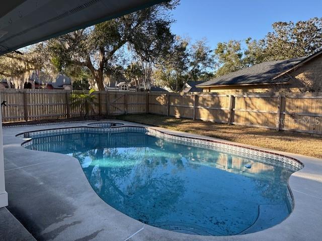 Image 11 of 12 For 450 Longmeadow Lane