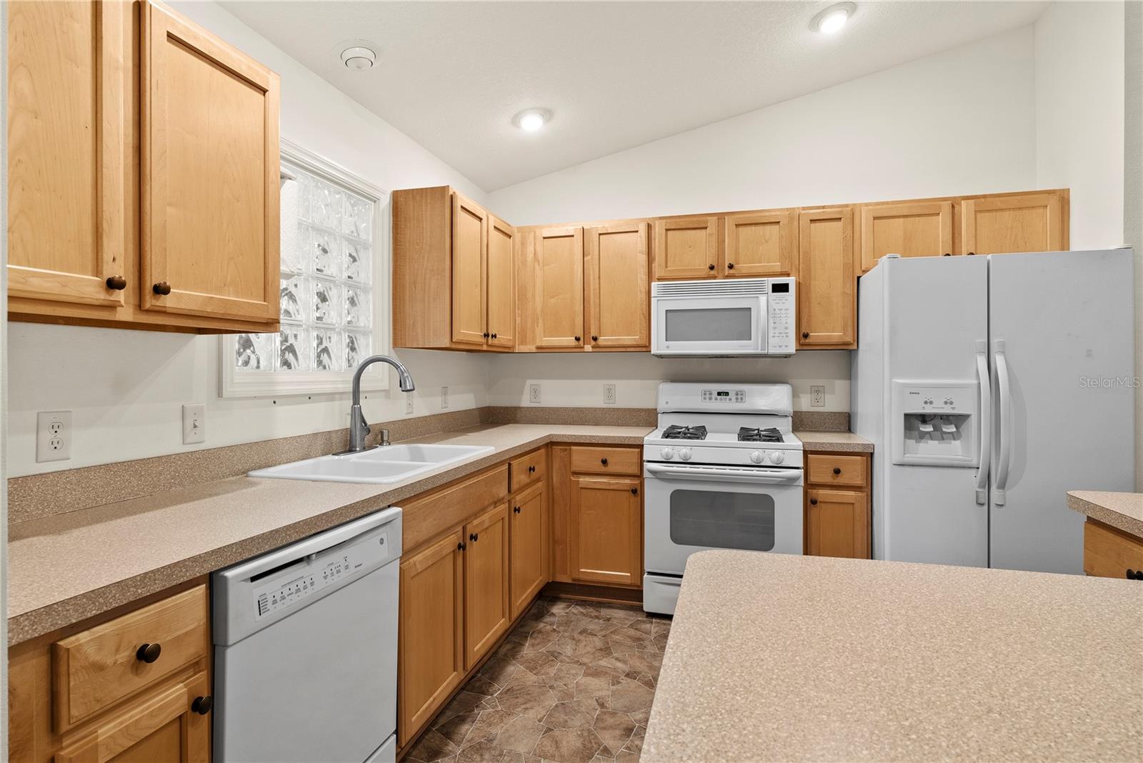 Image 10 of 30 For 2525 Five Forks Trail