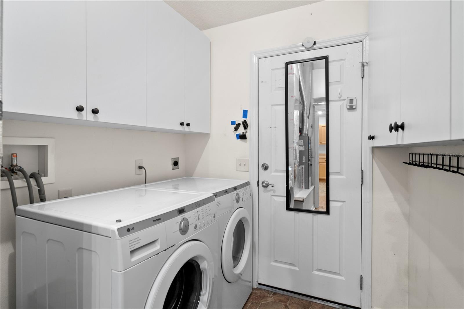 Image 14 of 30 For 2525 Five Forks Trail