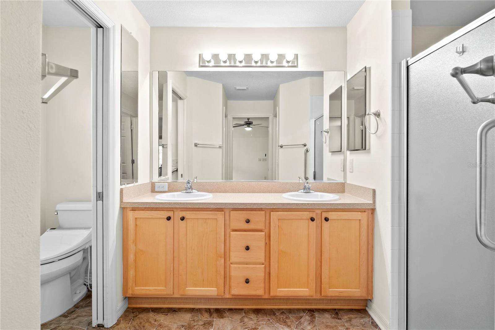 Image 16 of 30 For 2525 Five Forks Trail