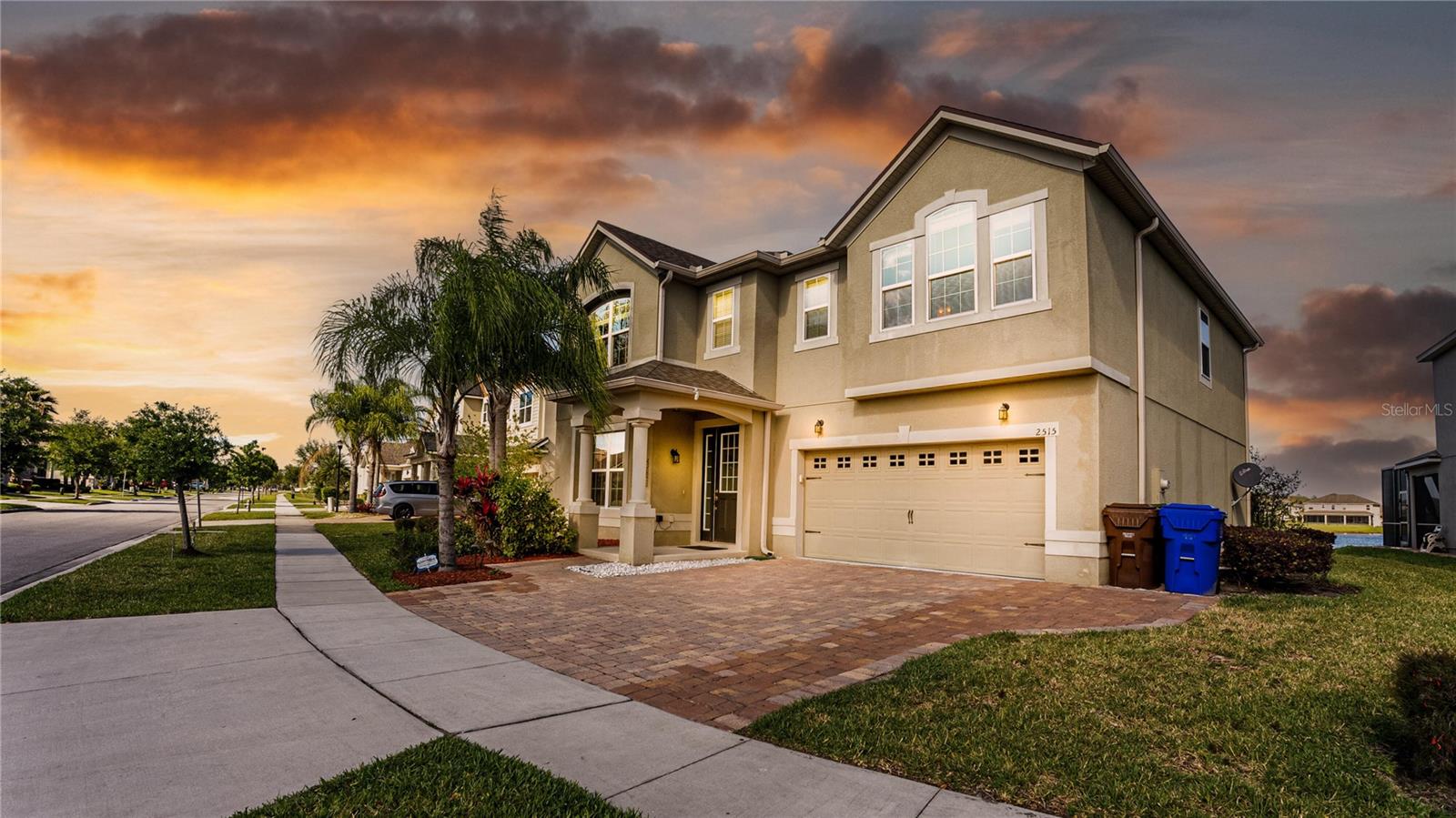 Listing photo id 23 for 2515 Fontaine Drive