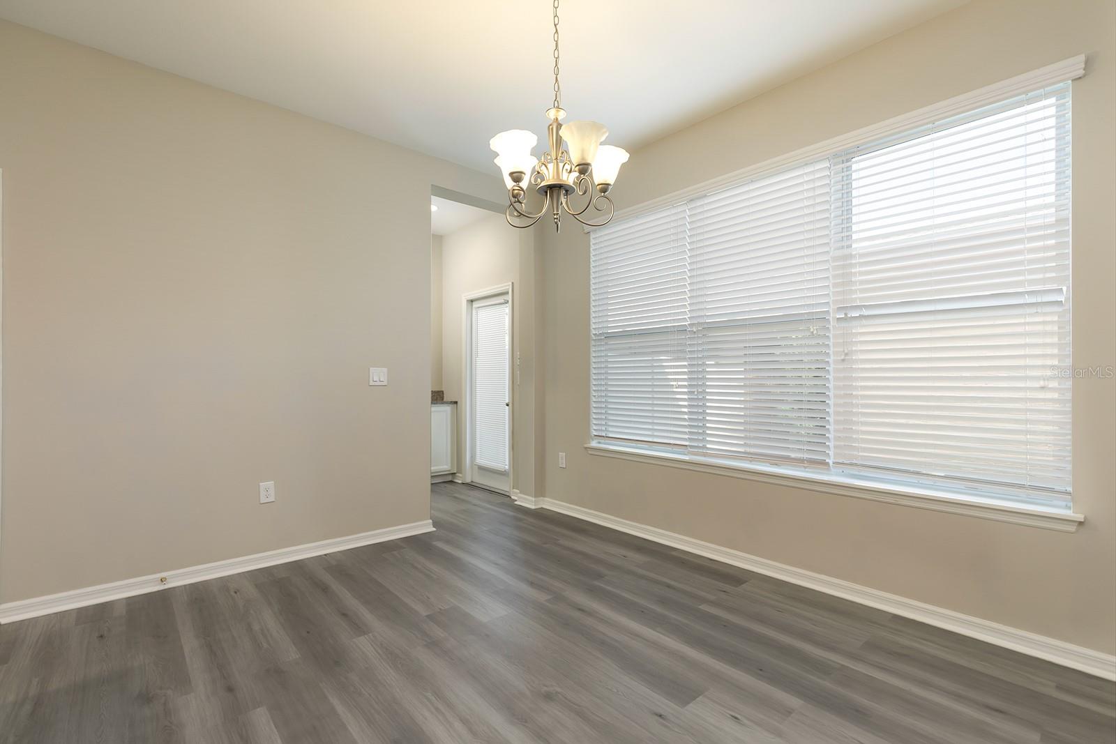 Image 9 of 21 For 11686 Water Run Aly