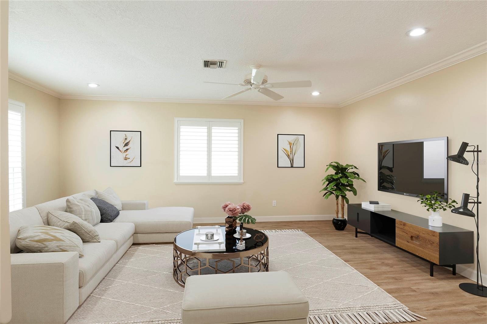 Listing photo id 14 for 516 Puerta Court