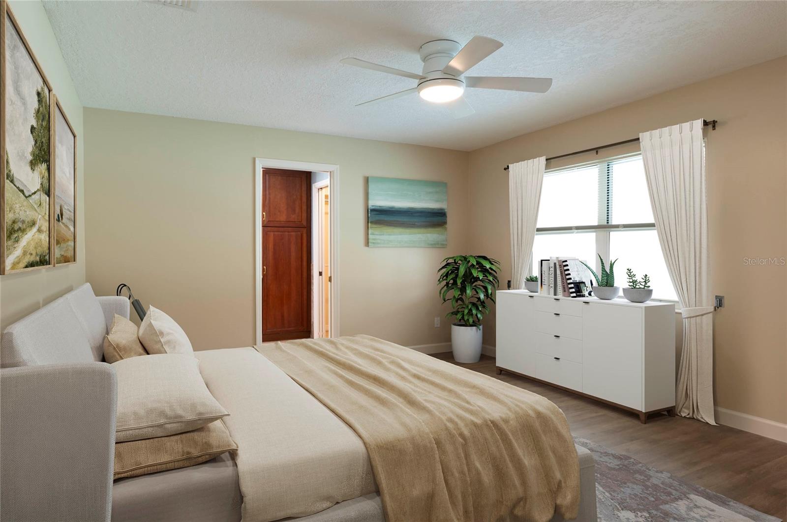 Listing photo id 16 for 516 Puerta Court