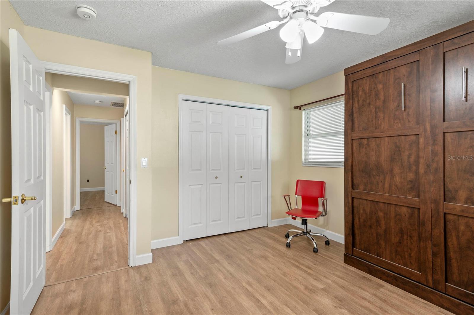 Listing photo id 20 for 516 Puerta Court