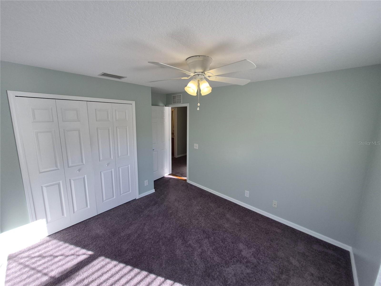 Image 20 of 29 For 3845 Island Way