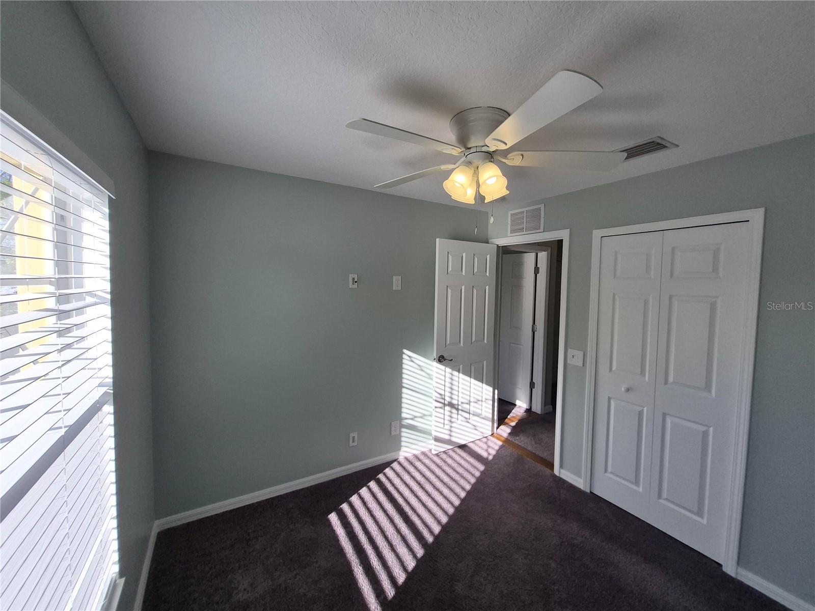 Image 21 of 29 For 3845 Island Way