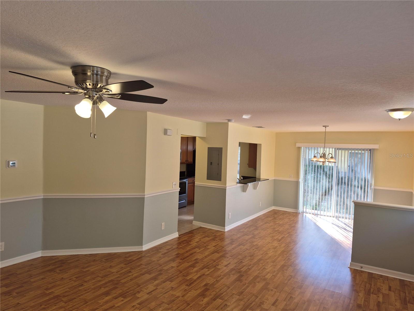 Image 4 of 29 For 3845 Island Way