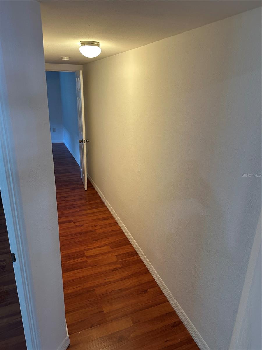 Image 10 of 11 For 1104 Hardy Avenue