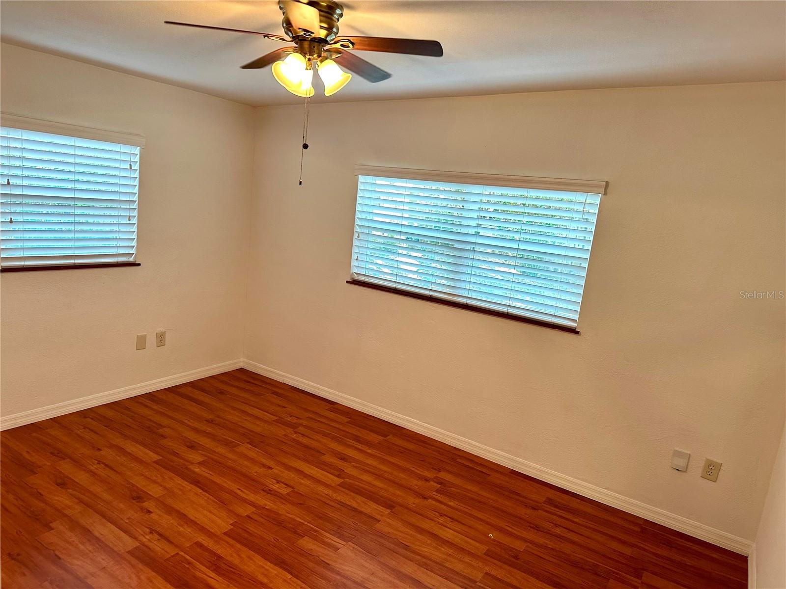 Image 11 of 11 For 1104 Hardy Avenue