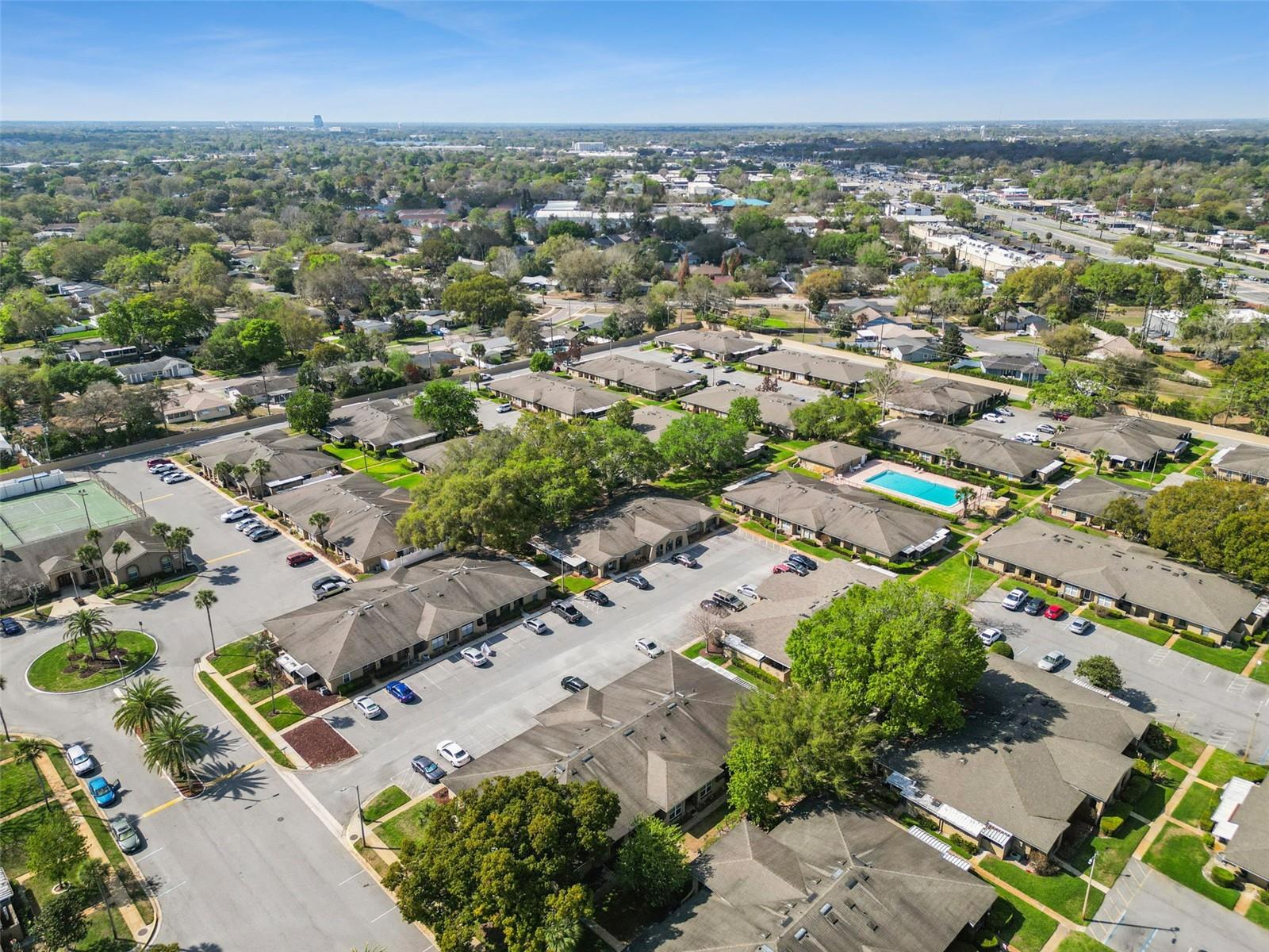 Image 34 of 84 For 527 Etna Court 105