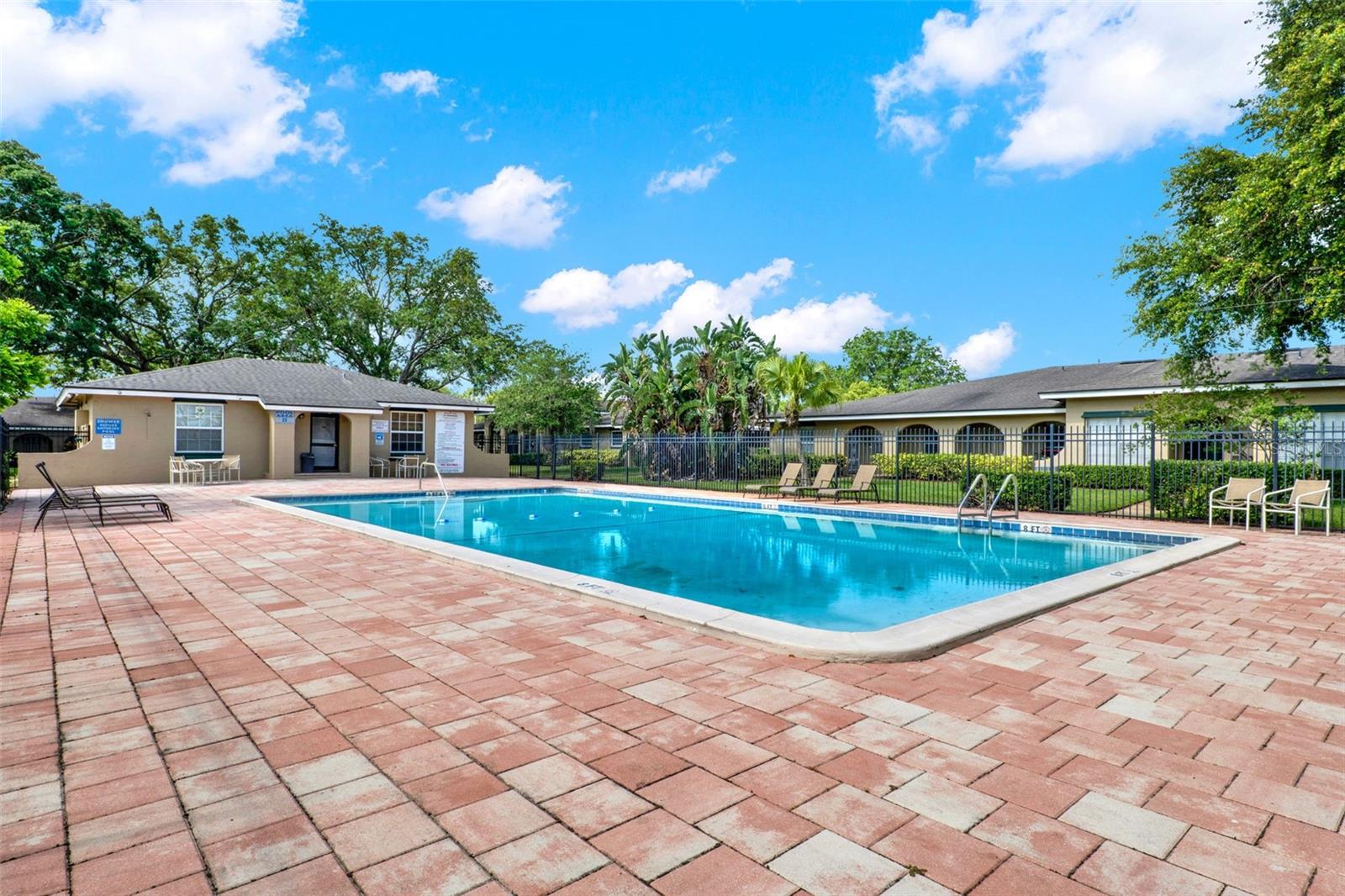 Image 38 of 84 For 527 Etna Court 105