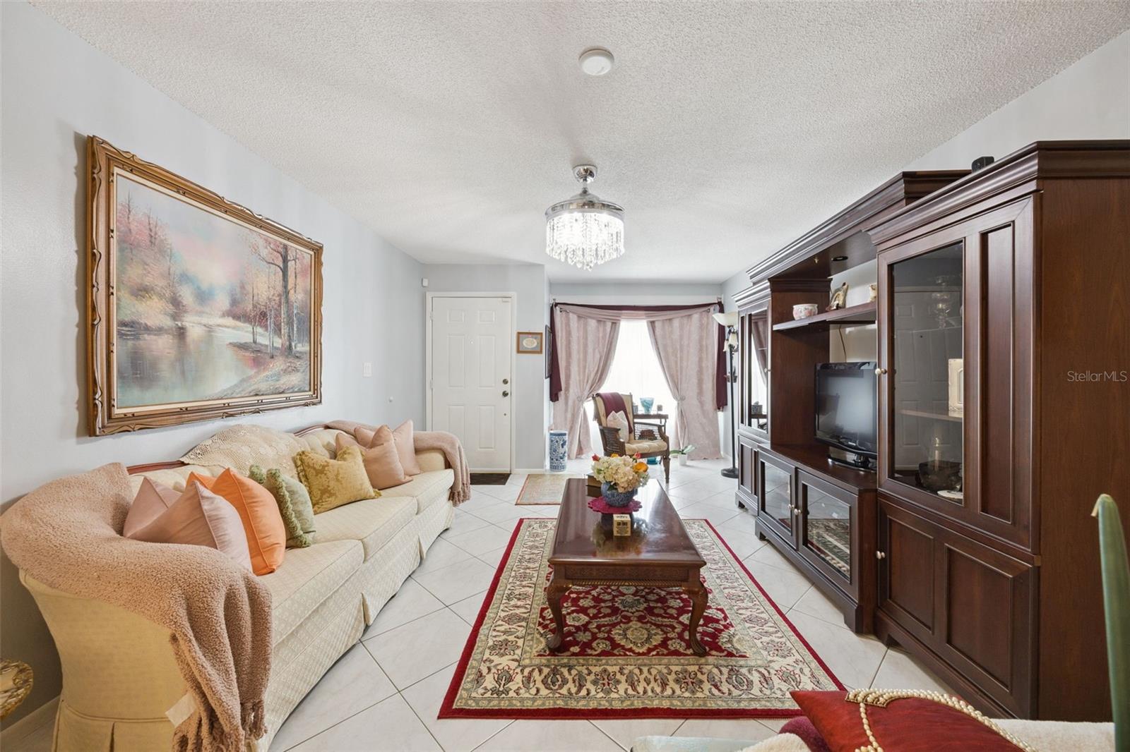 Image 4 of 84 For 527 Etna Court 105