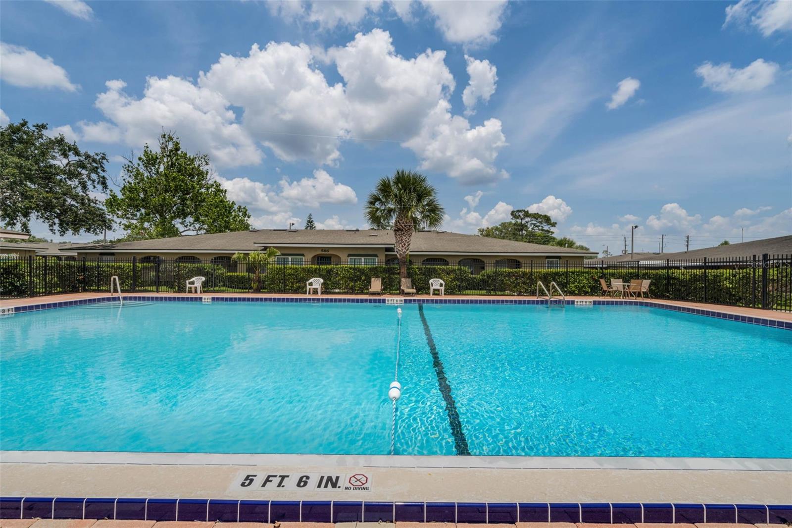 Image 40 of 84 For 527 Etna Court 105