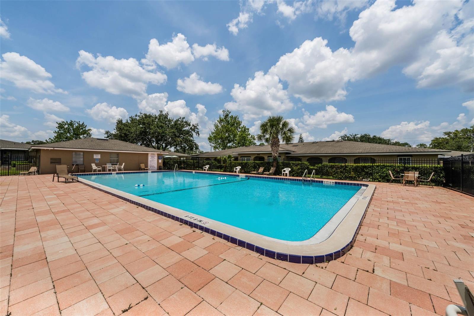 Image 41 of 84 For 527 Etna Court 105